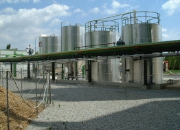 Tanks and silos connections