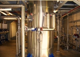 Stainless jacketed pipe